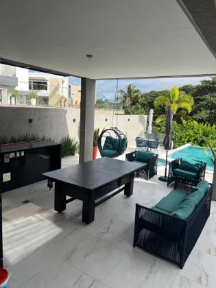 Casa de Condomínio Para Vender com 4 quartos 4 suítes no bairro Alphaville II em Salvador