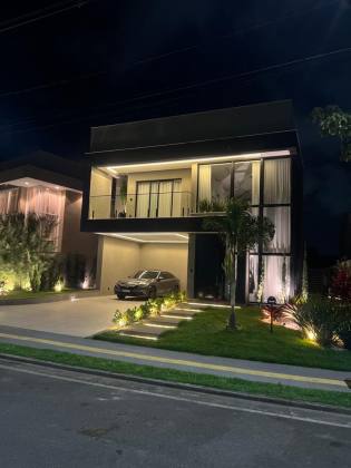 Casa de Condomínio Para Vender com 4 quartos 4 suítes no bairro Alphaville II em Salvador