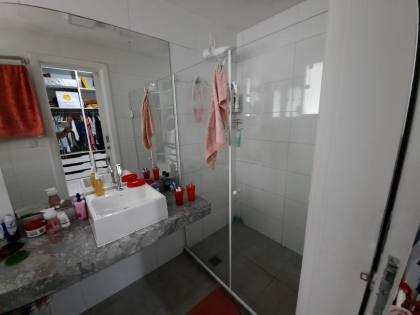 Casa de Condomínio Para Vender com 5 quartos 3 suítes no bairro Alphaville II em Salvador