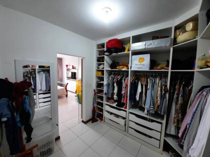 Casa de Condomínio Para Vender com 5 quartos 3 suítes no bairro Alphaville II em Salvador