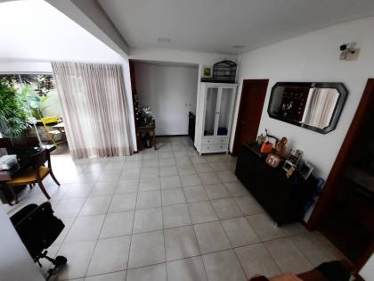 Casa de Condomínio Para Vender com 5 quartos 3 suítes no bairro Alphaville II em Salvador