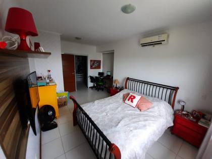 Casa de Condomínio Para Vender com 5 quartos 3 suítes no bairro Alphaville II em Salvador
