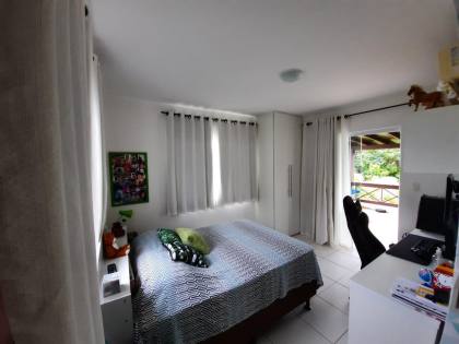 Casa de Condomínio Para Vender com 5 quartos 3 suítes no bairro Alphaville II em Salvador