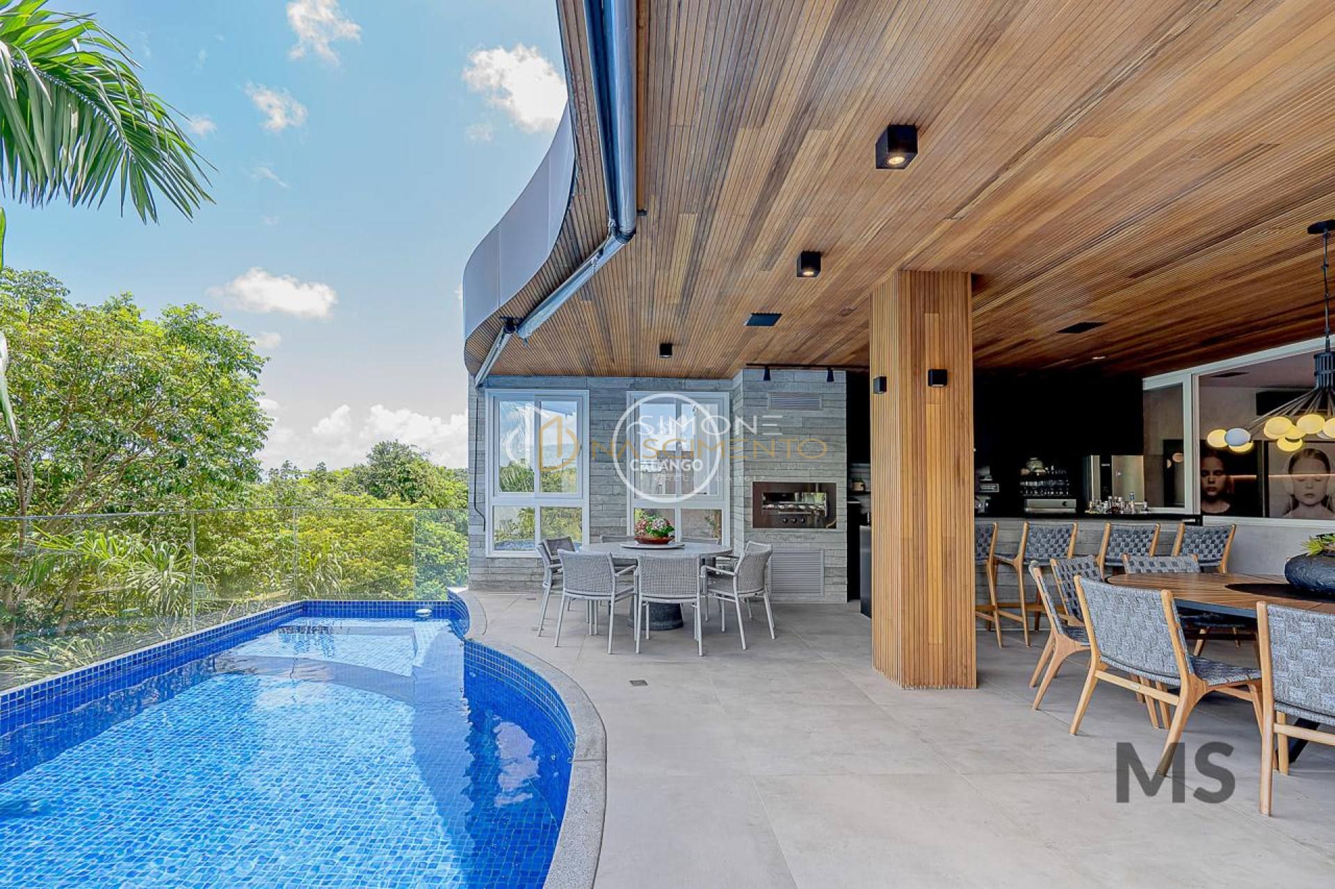 Casa de Condomínio Para Vender com 5 quartos 4 suítes no bairro Alphaville II em Salvador