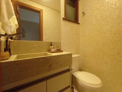 Casa de Condomínio Para Alugar com 4 quartos 4 suítes no bairro Praia do Forte em Mata De São João