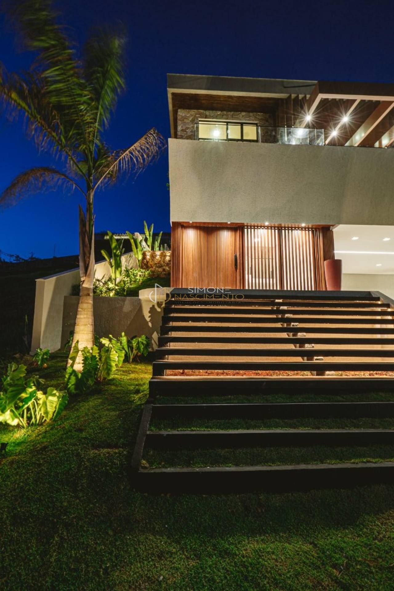 Casa de Condomínio Para Vender com 5 quartos 5 suítes no bairro Alphaville II em Salvador