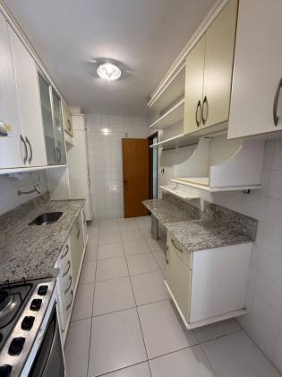 Apartamento 2 suítes Rio Vermelho
