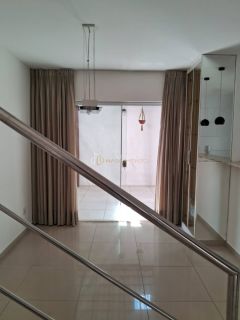 Casa de Condomínio 4/4 e 3 suítes  centro em Lauro De Freitas