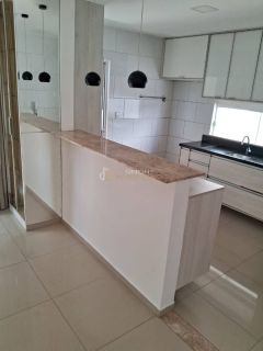 Casa de Condomínio 4/4 e 3 suítes  centro em Lauro De Freitas