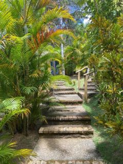 Casa de Condomínio 4/4 e 2 suítes Mata de São João