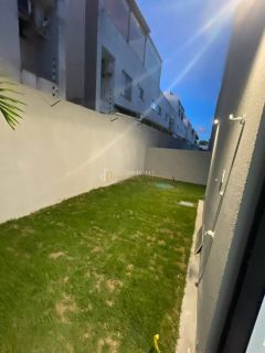 Casa Condomínio 4 suítes Buraquinho