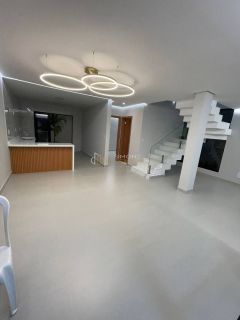 Casa Condomínio 4 suítes Buraquinho