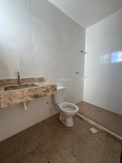 Casa  Condomínio 3/4 e 2 suítes Ipitanga