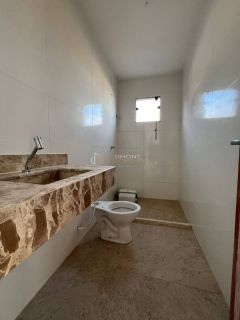 Casa  Condomínio 3/4 e 2 suítes Ipitanga