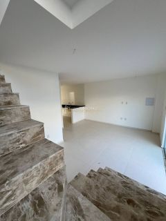 Casa  Condomínio 3/4 e 2 suítes Ipitanga