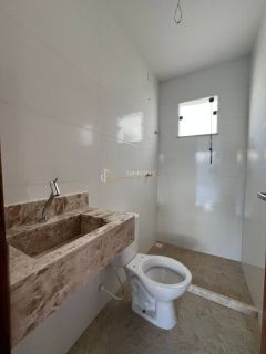 Casa  Condomínio 3/4 e 2 suítes Ipitanga