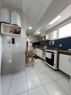 Apartamento 3/4 e 1 suíte Costa Azul