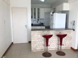 Apartamento 2/4 e 1 suíte Imbuí