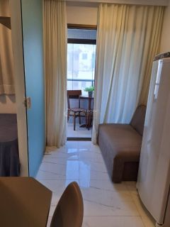 Apartamento 1/4 e 1 suíte Costa Azul