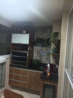 Apartamento 3/4 e 1 suíte Paralela