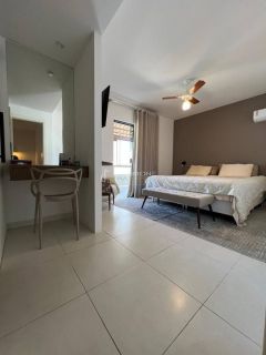 Casa Condomínio 4 suítes Buraquinho