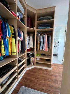 Casa Condomínio 4 suítes Buraquinho