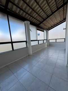 Casa Condomínio 4 suítes Buraquinho