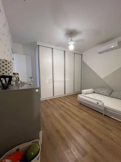 Casa Condomínio 4 suítes Buraquinho