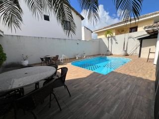 Casa Condomínio 4 suítes Buraquinho