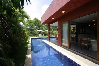 Casa em Condomínio 4 suítes Itacimirim em Camaçari