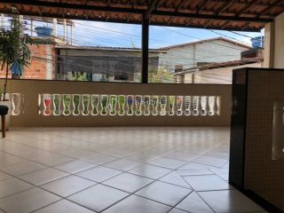 Casa Solta 3/4 e 2 suítes  Itapuã