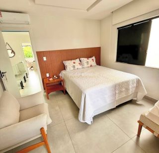 Casa de Condomínio 4/4 e 2 suítes Piscina Privativa Vila de Abrantes