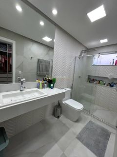 Casa de Condomínio 4 suítes Elevador Privativo Alphaville 3  Abrantes