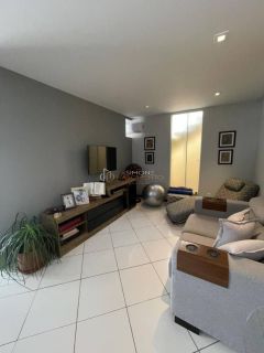 Casa de Condomínio 4/4 e 2 suítes Piatã