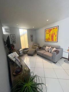 Casa de Condomínio 4/4 e 2 suítes Piatã