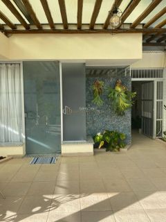 Casa de Condomínio 4/4 e 2 suítes Piatã