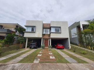 Casa  Condomínio 3 suítes  Alphaville I Abrantes