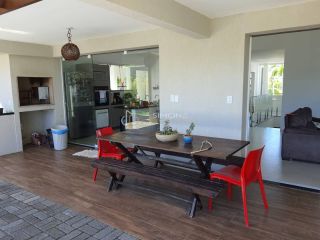 Casa  Condomínio 3 suítes  Alphaville I Abrantes