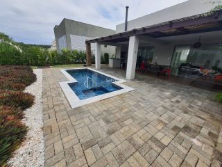 Casa  Condomínio 3 suítes  Alphaville I Abrantes