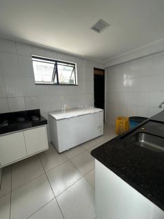 Apartamento  4/4 e 1 suíte Imbuí