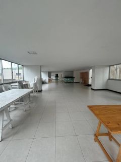 Apartamento  4/4 e 1 suíte Imbuí