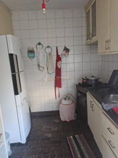 Casa de Condomínio Para Vender com 3 quartos 2 suítes no bairro Pituaçu em Salvador