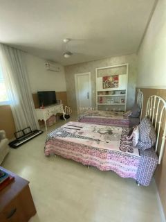 Casa Condomínio 5 suítes Busca Vida