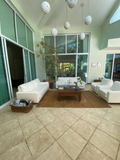 Casa Condomínio 5 suítes Busca Vida