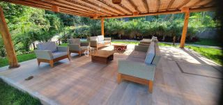 Casa à Venda na Praia do Forte com 3 Suítes e 2 vagas.