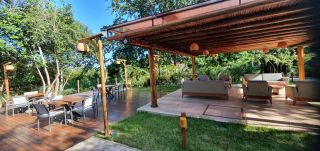 Casa à Venda na Praia do Forte com 3 Suítes e 2 vagas.