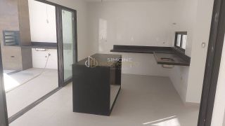 Casa em Condomínio 4 suítes