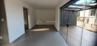 Casa de Condomínio Para Vender na Praia do Forte, com 3 quartos 3 suítes em Mata De São João.