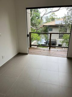 Casa de Condomínio Para Vender na Praia do Forte, com 3 quartos 3 suítes em Mata De São João.