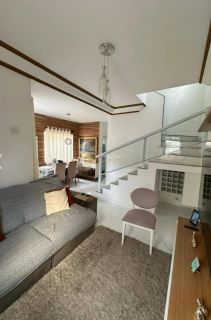 Casa Solta  4/4 e 1 suíte Buraquinho